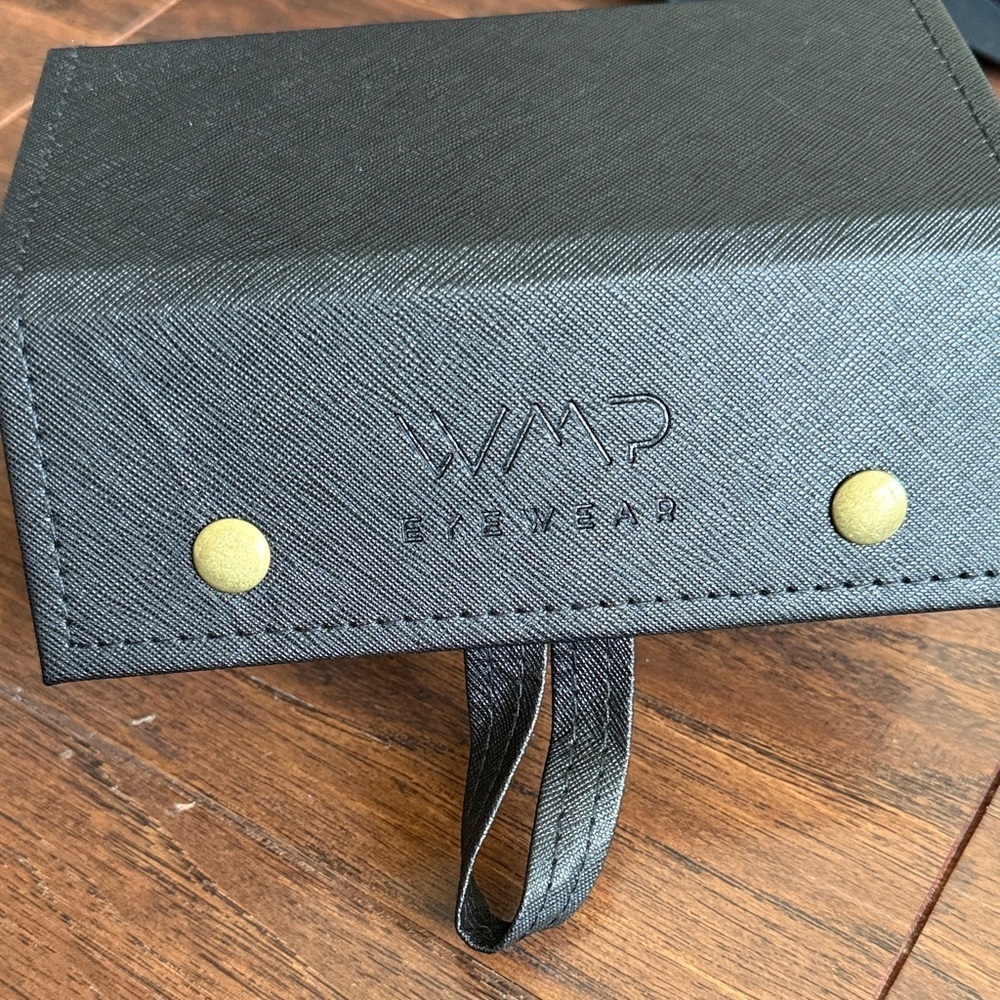 WMP eyewear 4 pair hard case